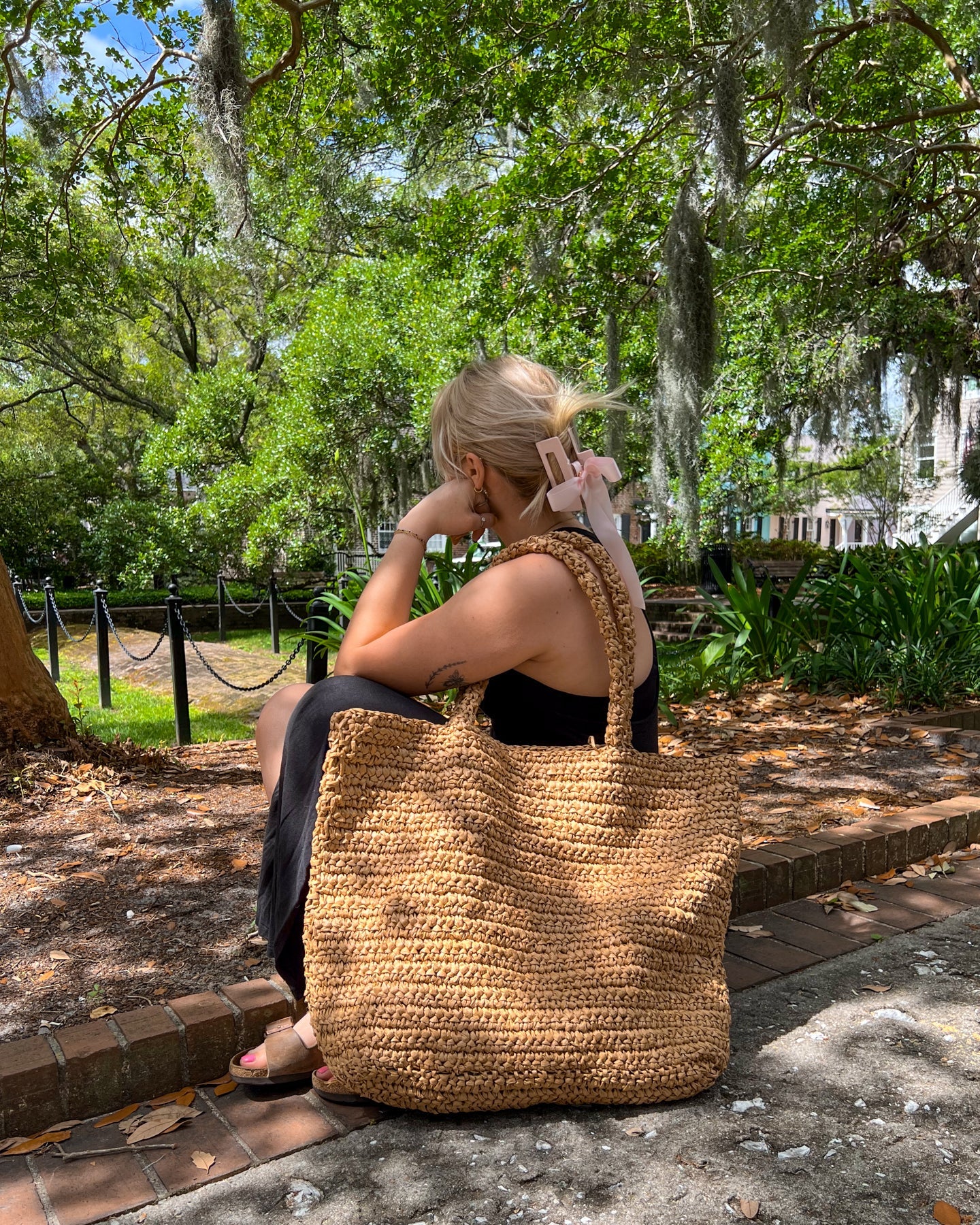 Charlotte Organic Raffia Shoulder Bag - Image 3