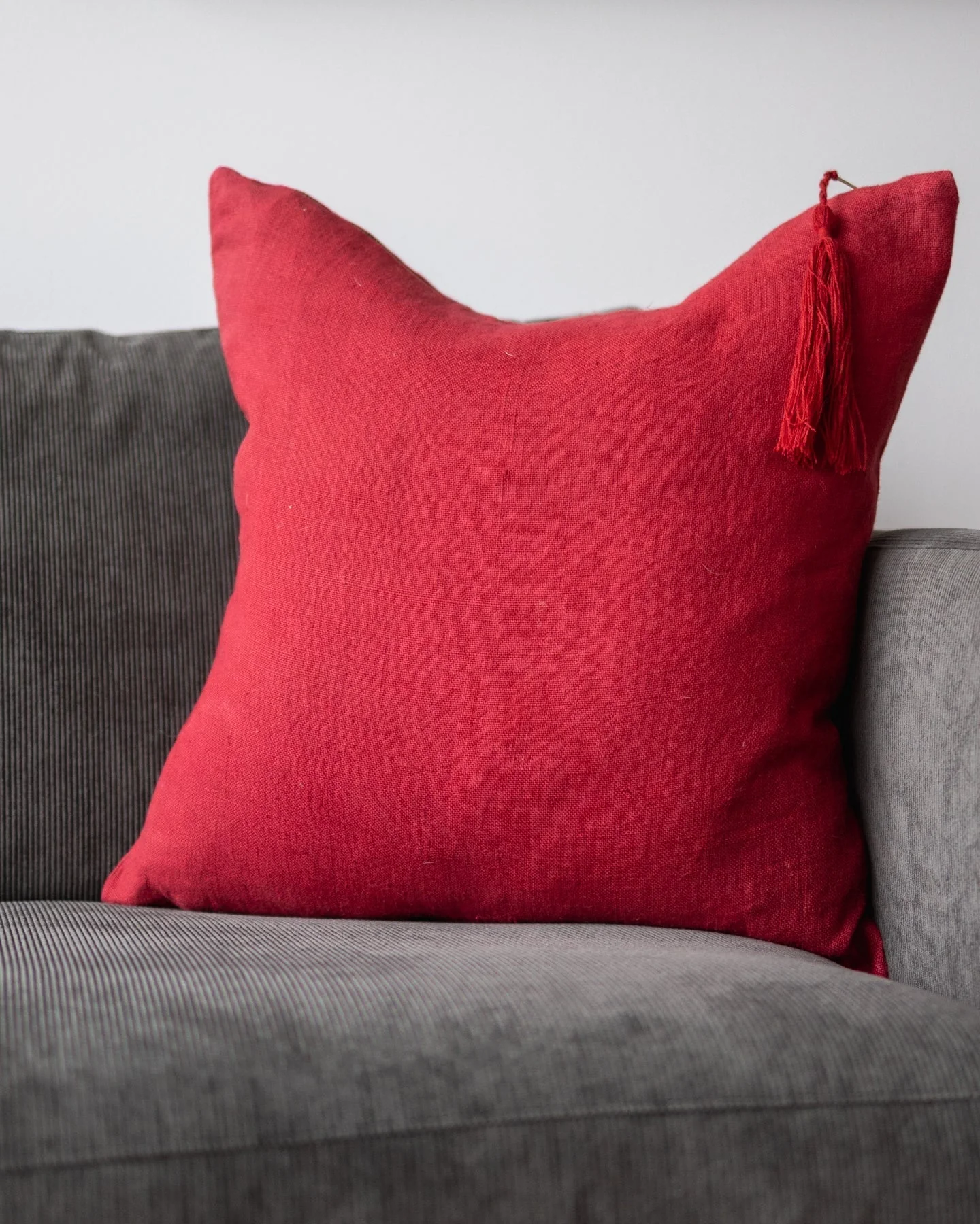 Chiara Organic Linen Throw Pillow - Image 4
