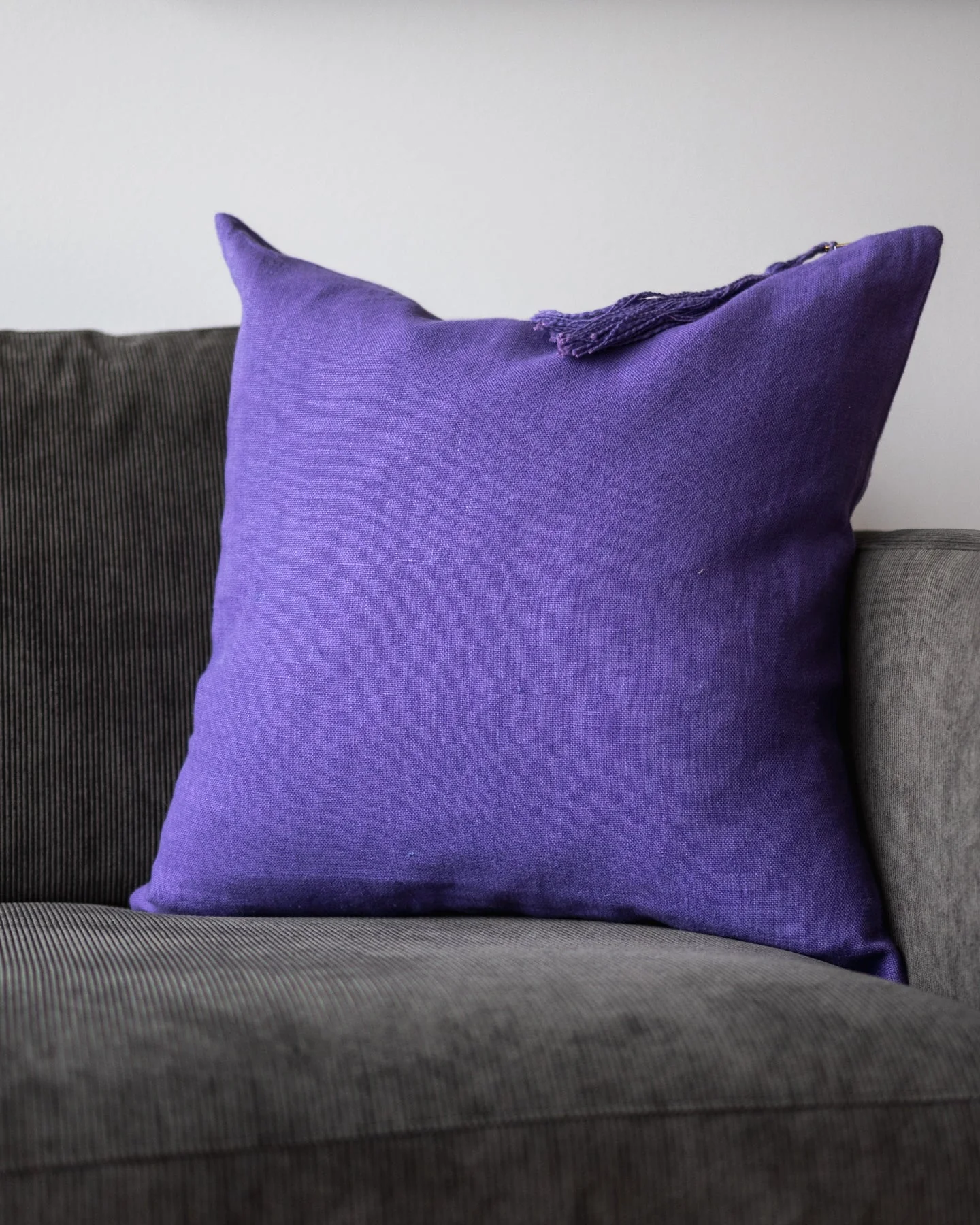 Chiara Organic Linen Throw Pillow - Image 15