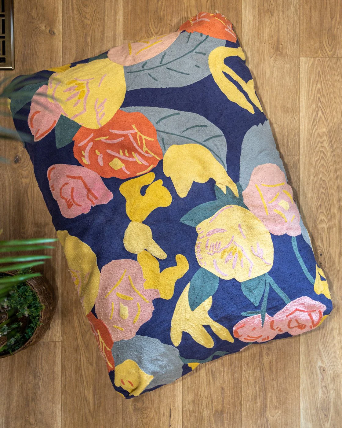 Daisy Organic Cotton Dog Bed - Image 4