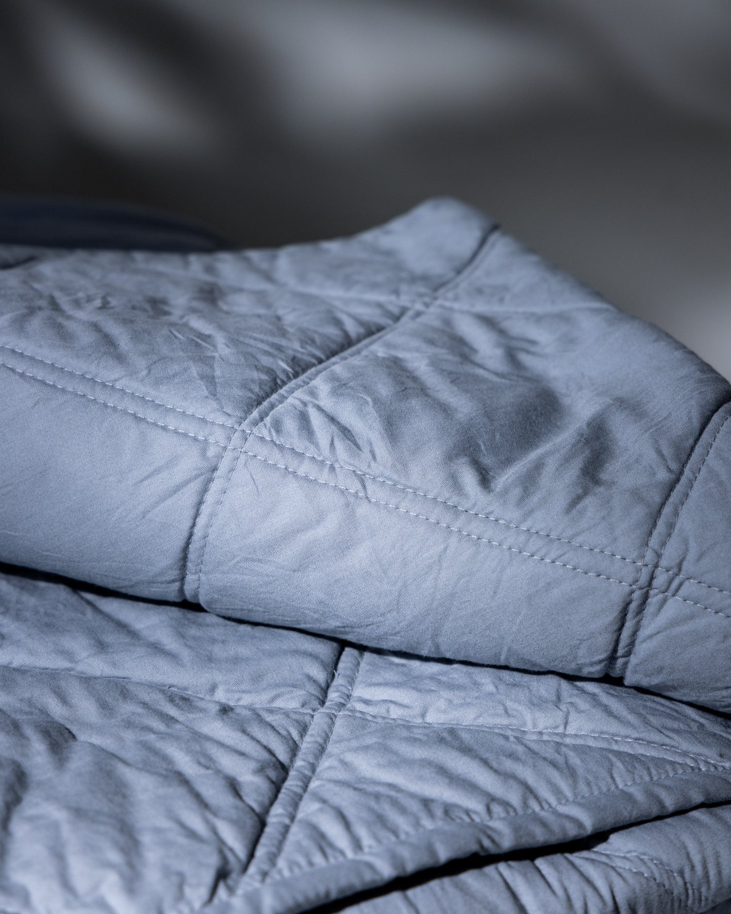 Diamond-Stitched Organic Cotton Percale Quilt Blanket - Image 12
