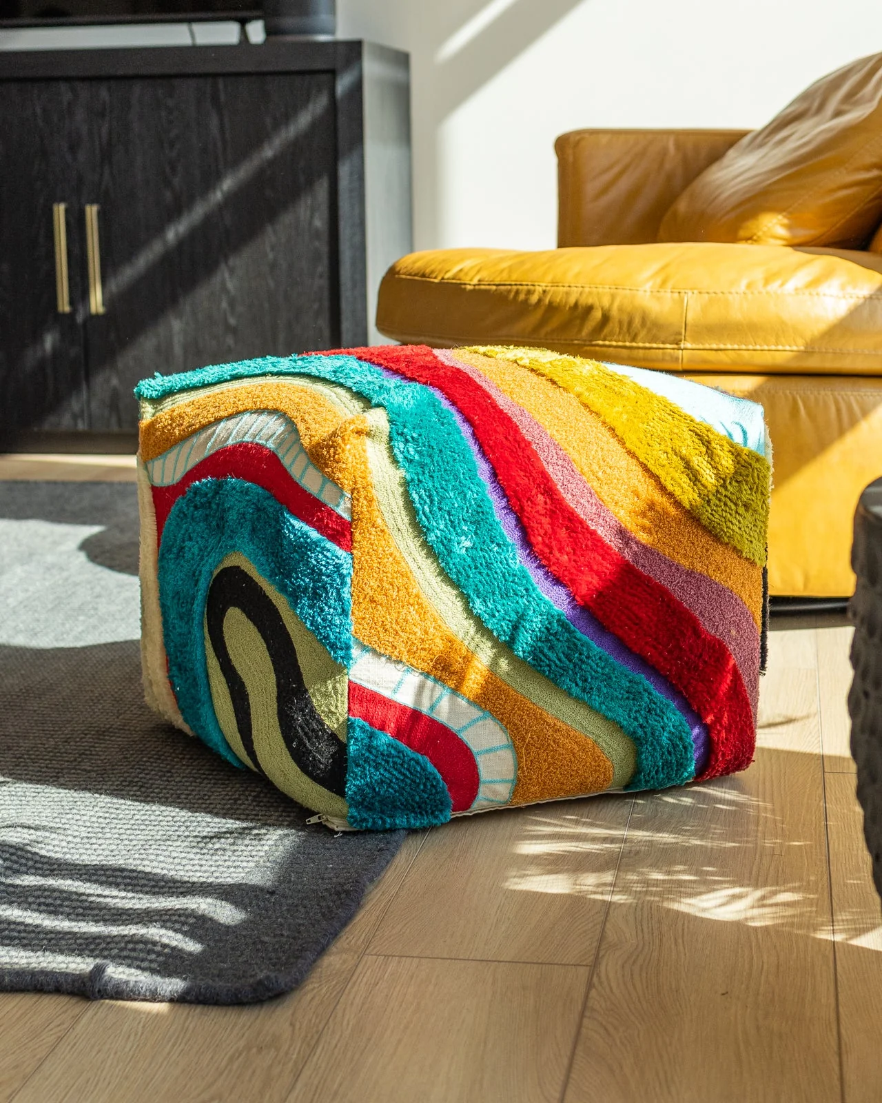 Echo Organic Cotton Abstract Pouf - Image 3