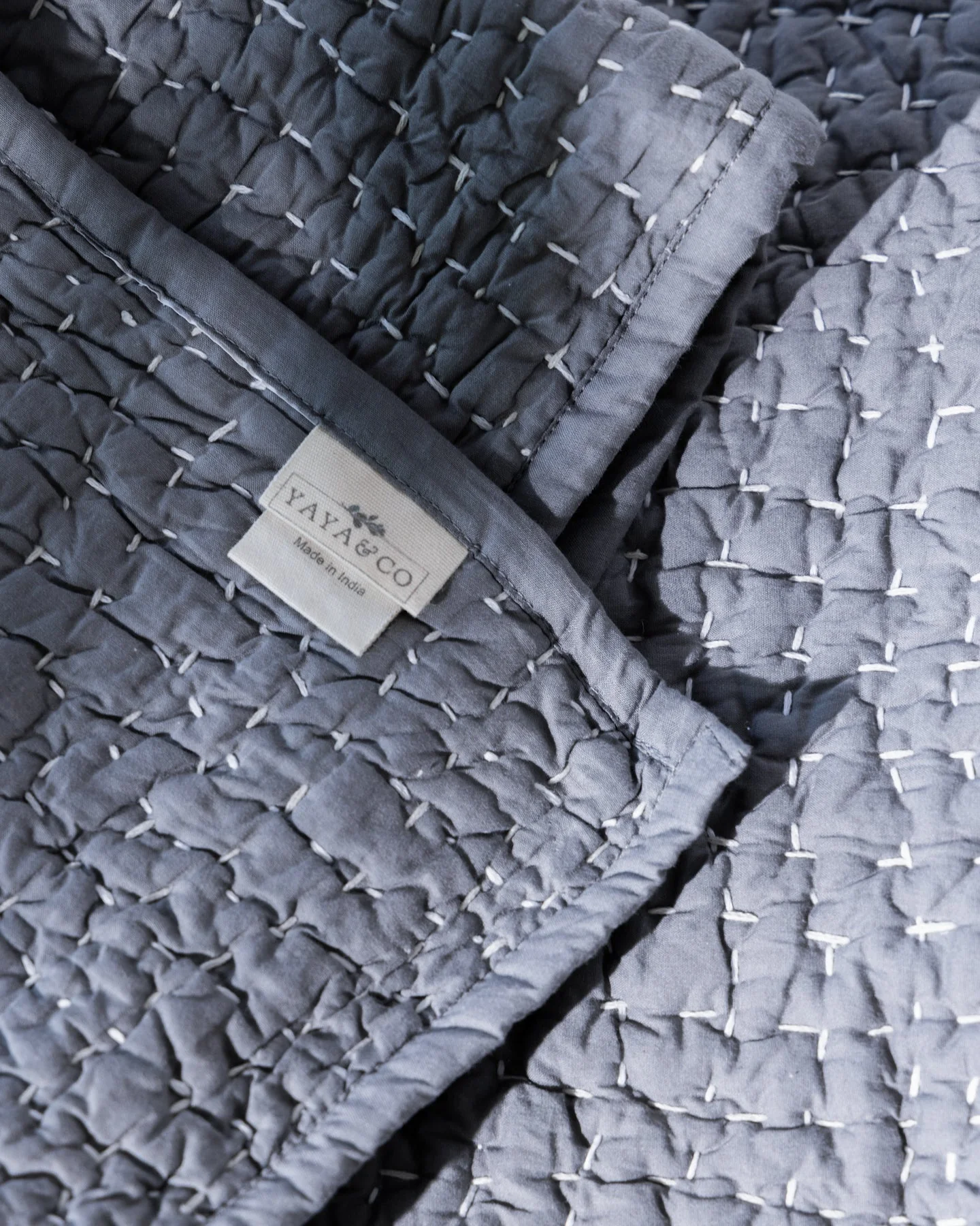 Pebbled Handstitched Organic Cotton Percale Quilt Blanket - Image 5