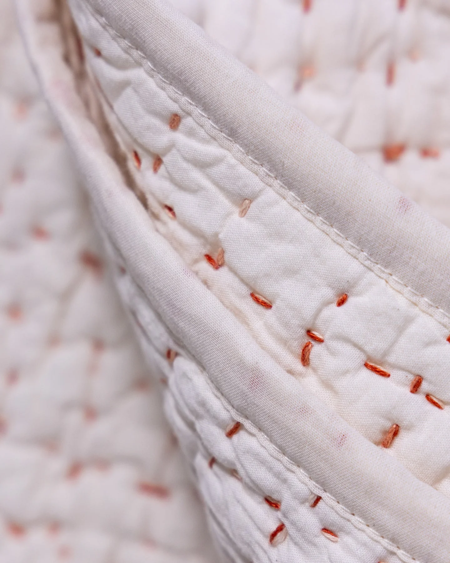 Pebbled Handstitched Organic Cotton Percale Quilt Blanket - Image 8